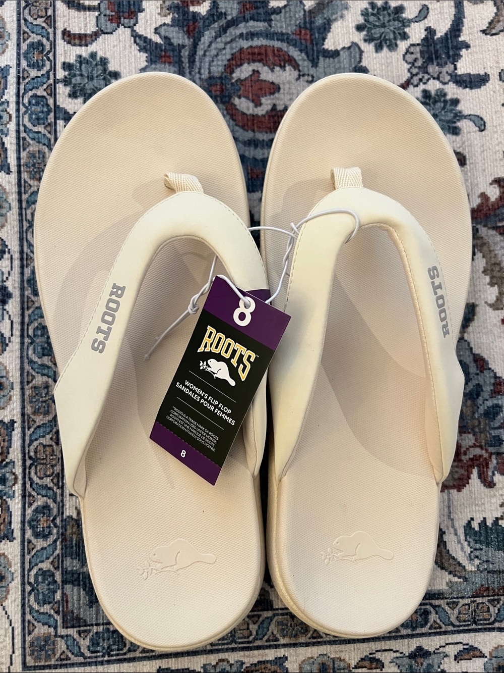 NWT Roots Women's Beige Flip Flop Sandals